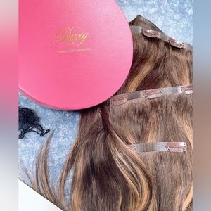 Luxy 12" Seamless Mocha
Bronde Balayage Clip-Ins